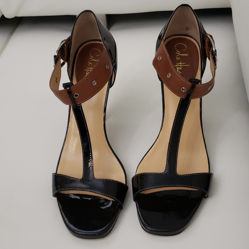 Cole Haan Patent Leather T Strap Sandal BLK s10B - Picture 2 of 8